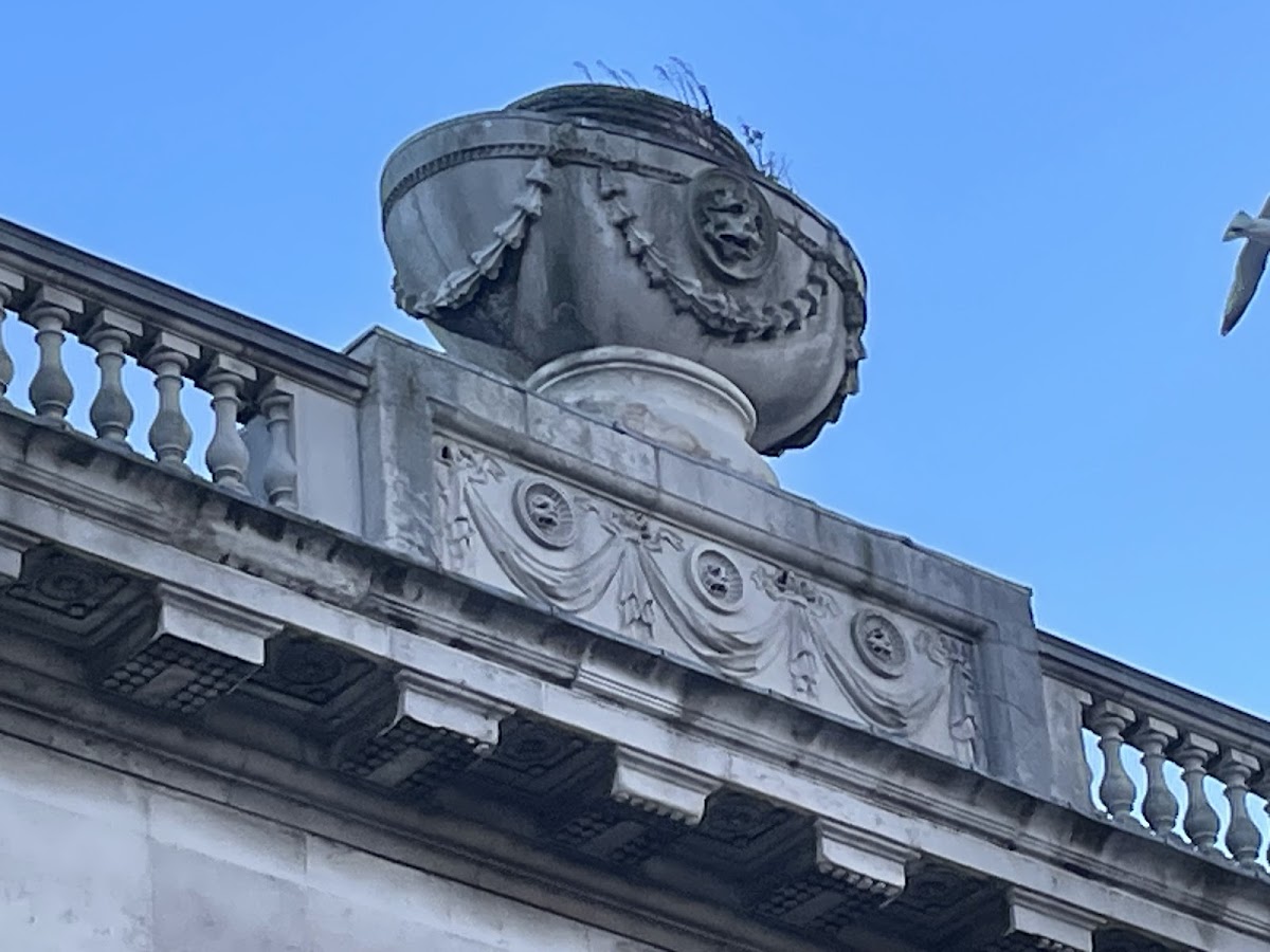 Custom House — photo 5